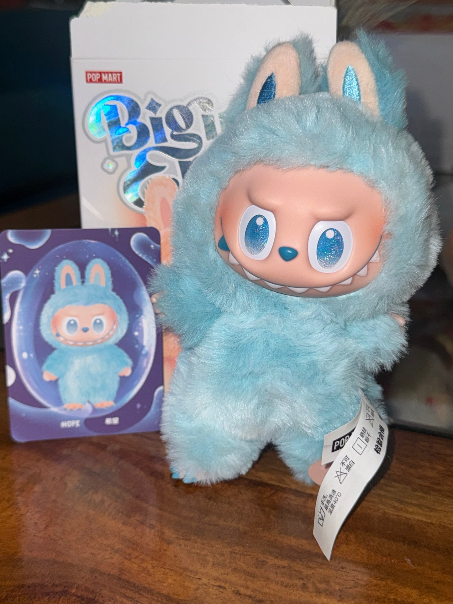 AUTHENTIC THE MONSTER Labubu - Big into Energy